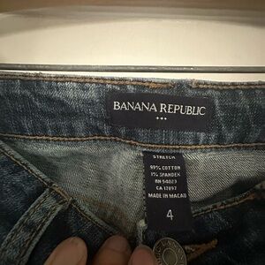 Banana Republic Mid-rise Stretch Bootcut Jean, size 4